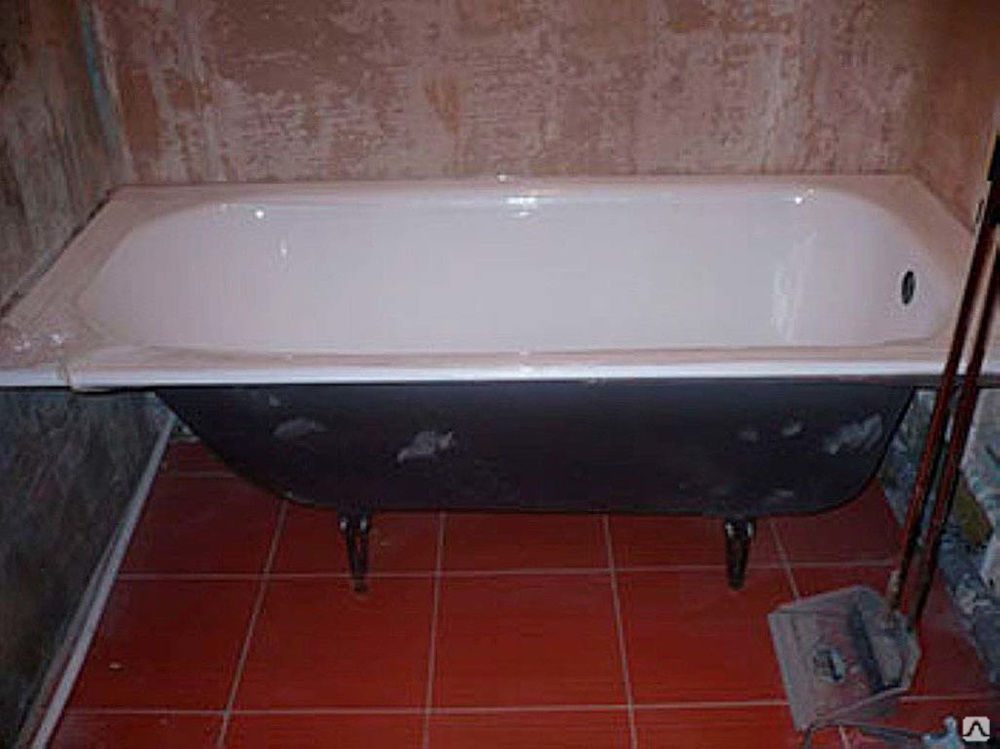 Чугунная ванна кг. Старая чугунная ванна. Советская чугунная ванна. Железная ванна Старая. Советские ванны из чугуна.