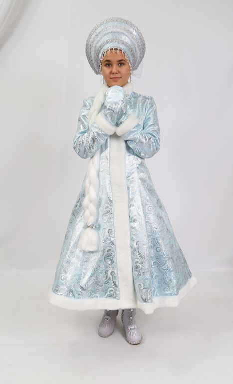 Костюм Снегурочка Светлана приталенная длинная парча голубая 164-170 см, размер 42