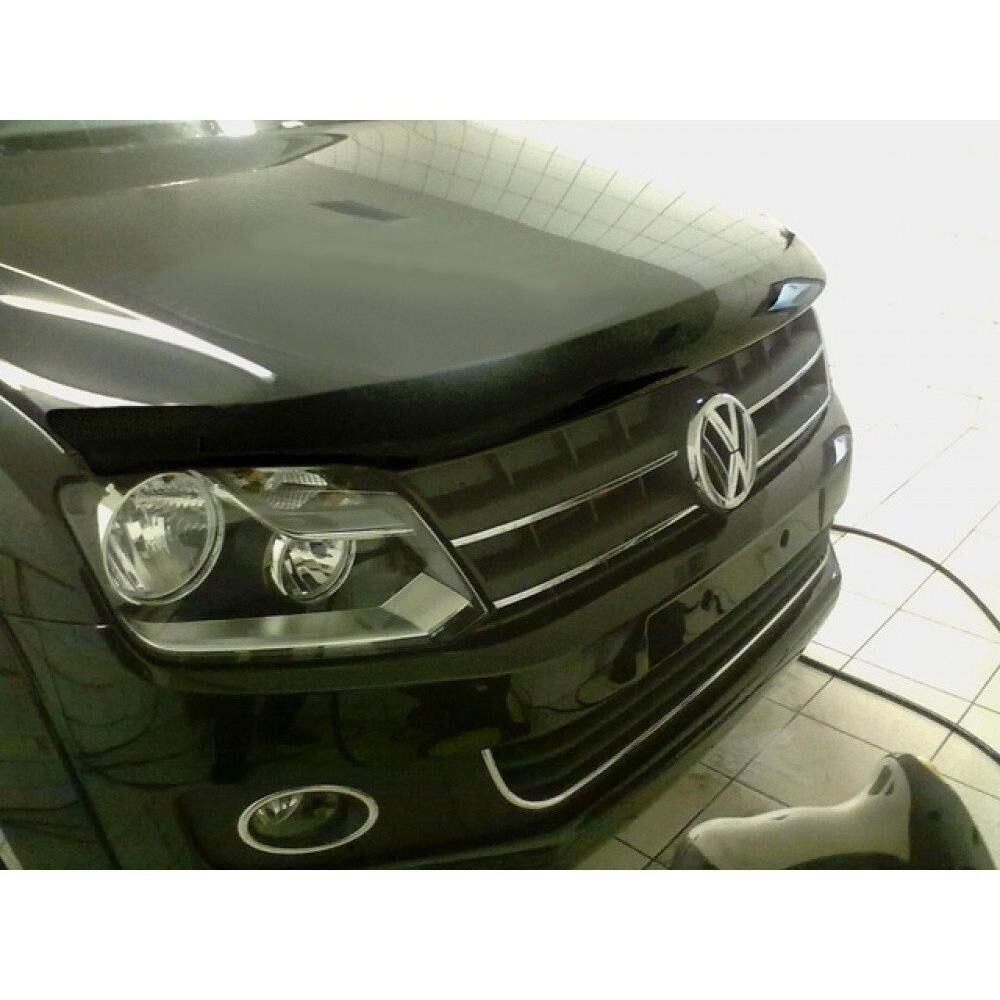 Дефлектор капота темный VW AMAROK 2010- SIM