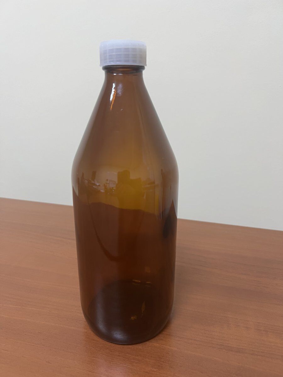 Бутылка для реактивов БВ-1-1000, темное стекло с узким горлом, с прокладкой и с крышкой