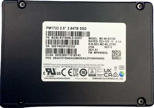 SSD накопитель Samsung 2.5 U.2 PM1733 EVT2 3840 ГБ PCIe 4.0 (MZWLR3T8HBLS-00007)