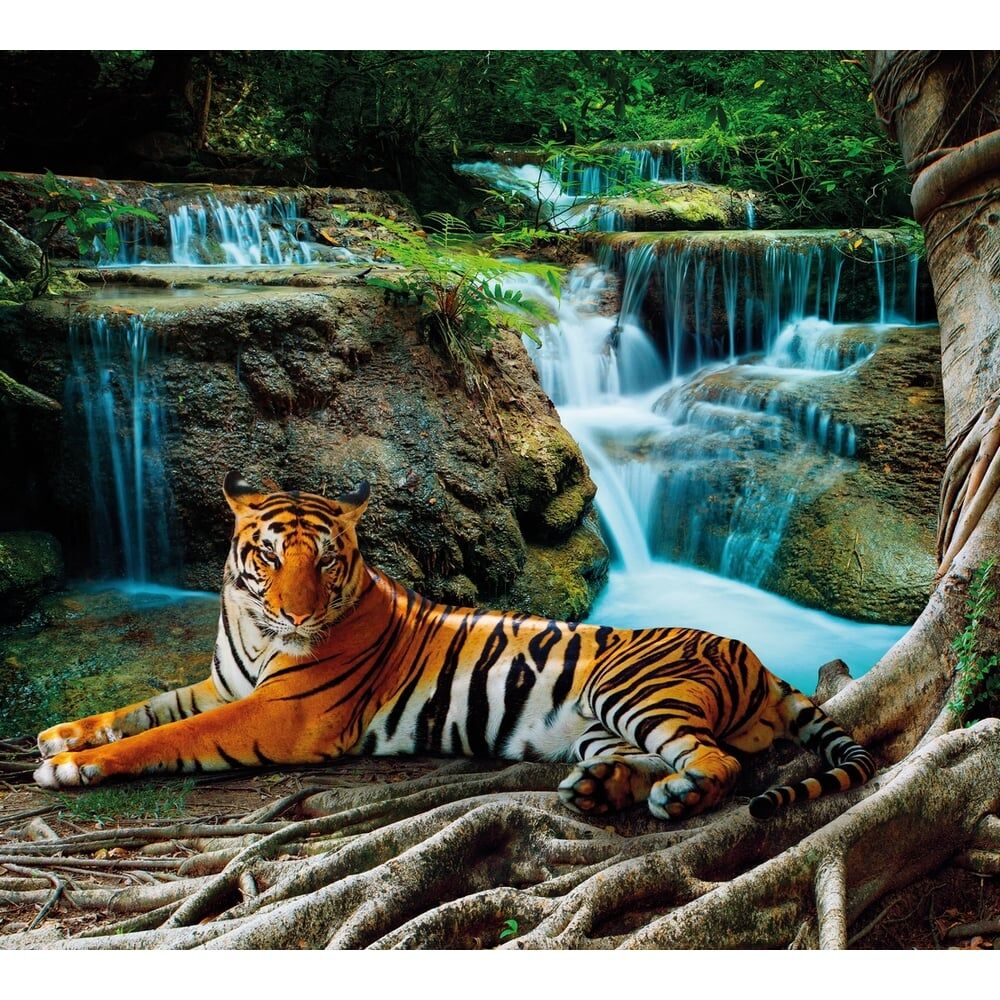 Обои Антимаркер Milan Тигр у водопада